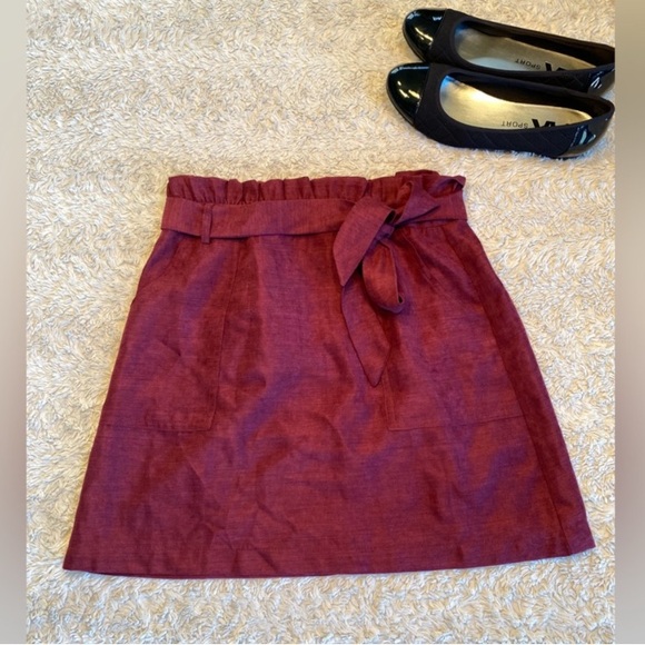 Main Strip: Maroon Skirt With Tie and Zipper - Picture 16 of 16